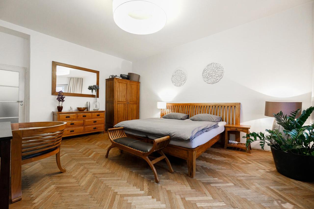 Luxury Apartment Dlouha Прага Екстер'єр фото