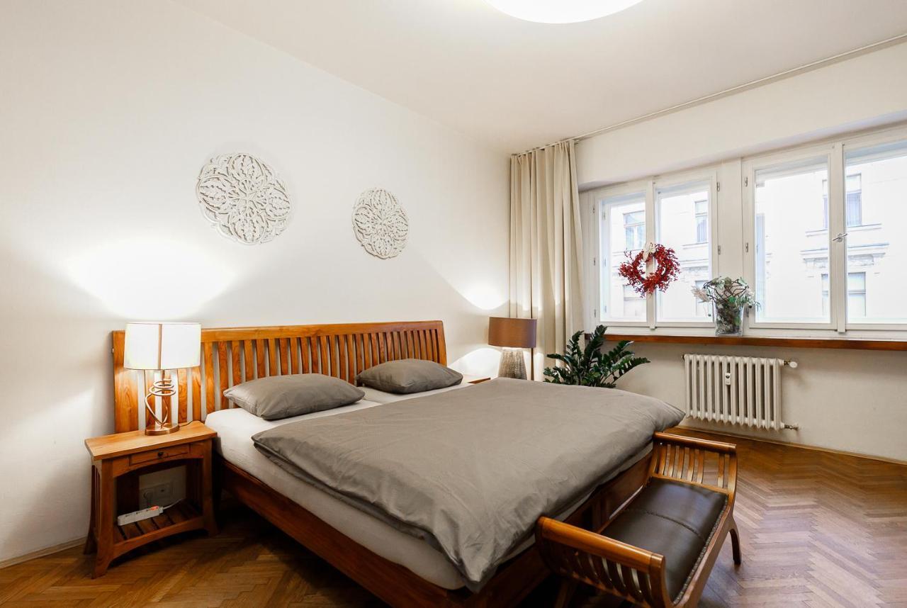 Luxury Apartment Dlouha Прага Екстер'єр фото